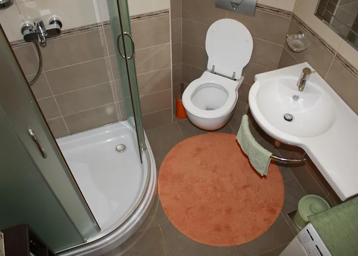 Of The Tops Center Apartment, Sea View In Town *