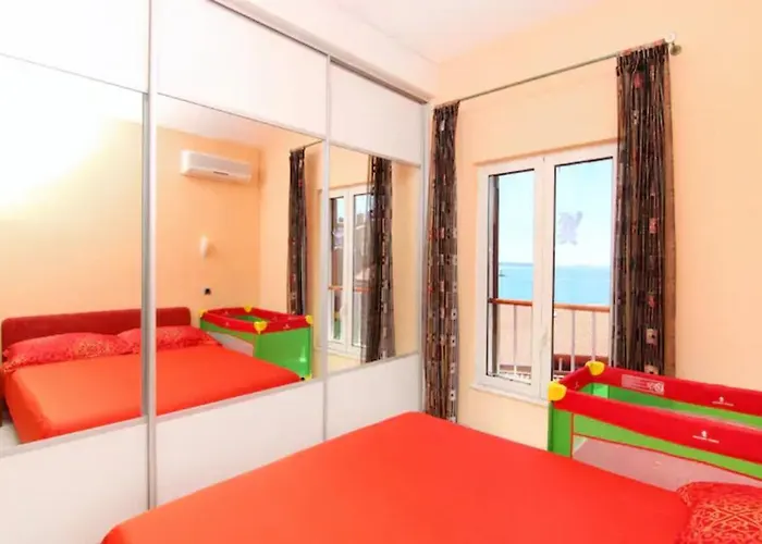 Appartement Of The Tops Center Apartment, Sea View In Town *