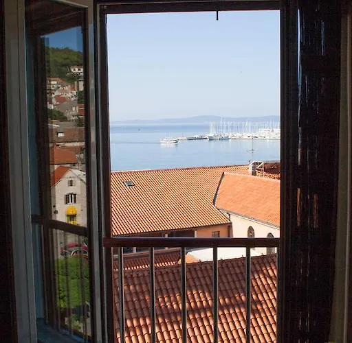 Of The Tops Center Apartment, Sea View In Town