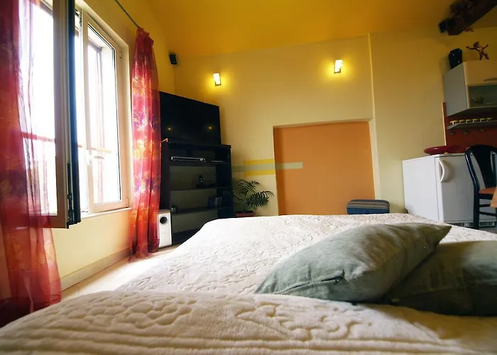 Appartamento Of The Tops Center Apartment, Sea View In Town