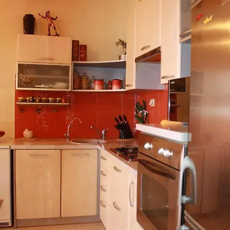 Of The Tops Center Apartment, Sea View In Town