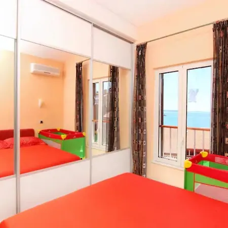 Daire Of The Tops Center Apartment, Sea View In Town *