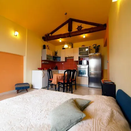 Of The Tops Center Apartment, Sea View In Town Σπλιτ