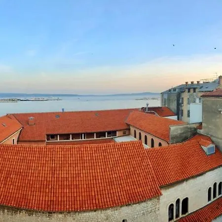 Daire Of The Tops Center Apartment, Sea View In Town Split