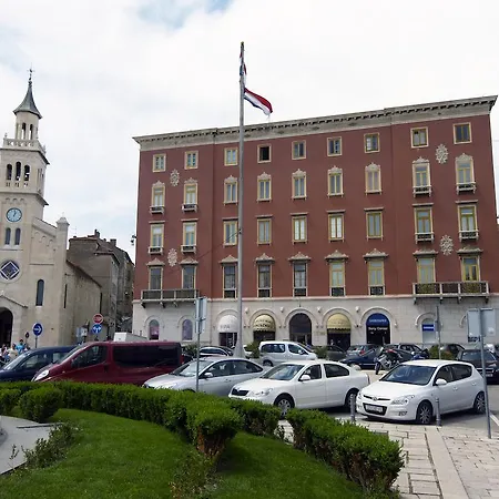 Of The Tops Center Apartment, Sea View In Town Σπλιτ