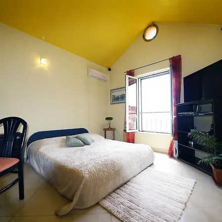 Daire Of The Tops Center Apartment, Sea View In Town